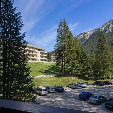 Grand Roc C125 From Slopes 280m , View & Parking - Happy * Chamonix